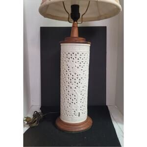 Vintage Chinoiserie Blanc de Chine pierce porcelain table lamp White teak Cherry